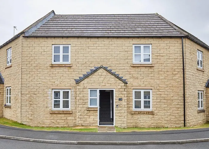 Host & Stay - Aynsley Mews
